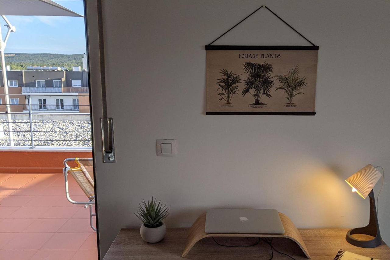 Lovelystay - Sesimbra 3Bdr Apartment W/Terrace ภายนอก รูปภาพ